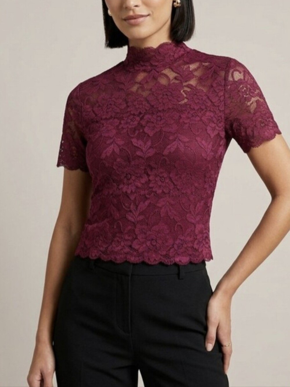 5 For $25✨️ Guess Womens Size Extra Small XS Floral Purple Magenta Lace Crop Top